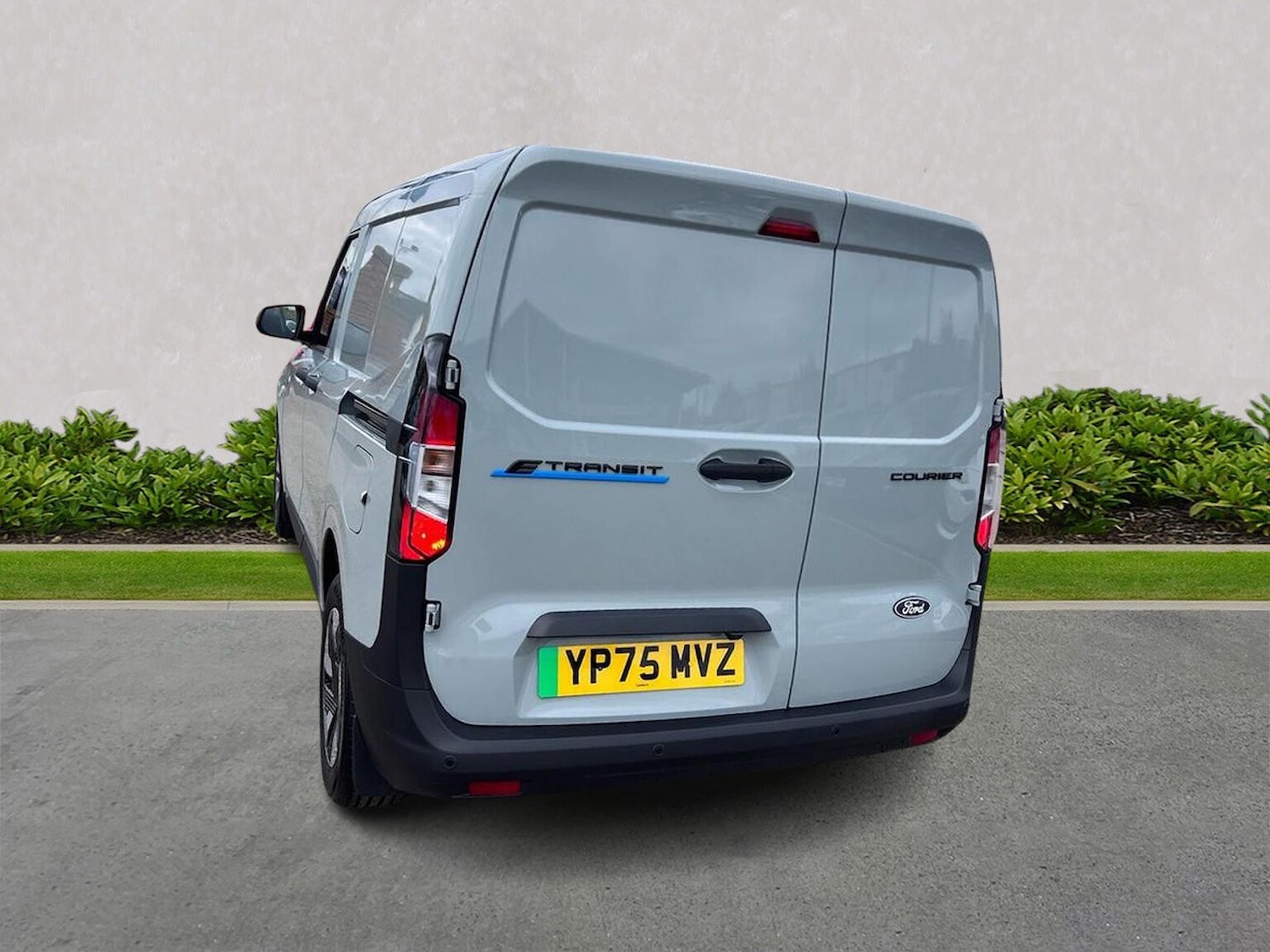 Used Ford Transit Courier 2025 for sale - 76382651: Photo 2