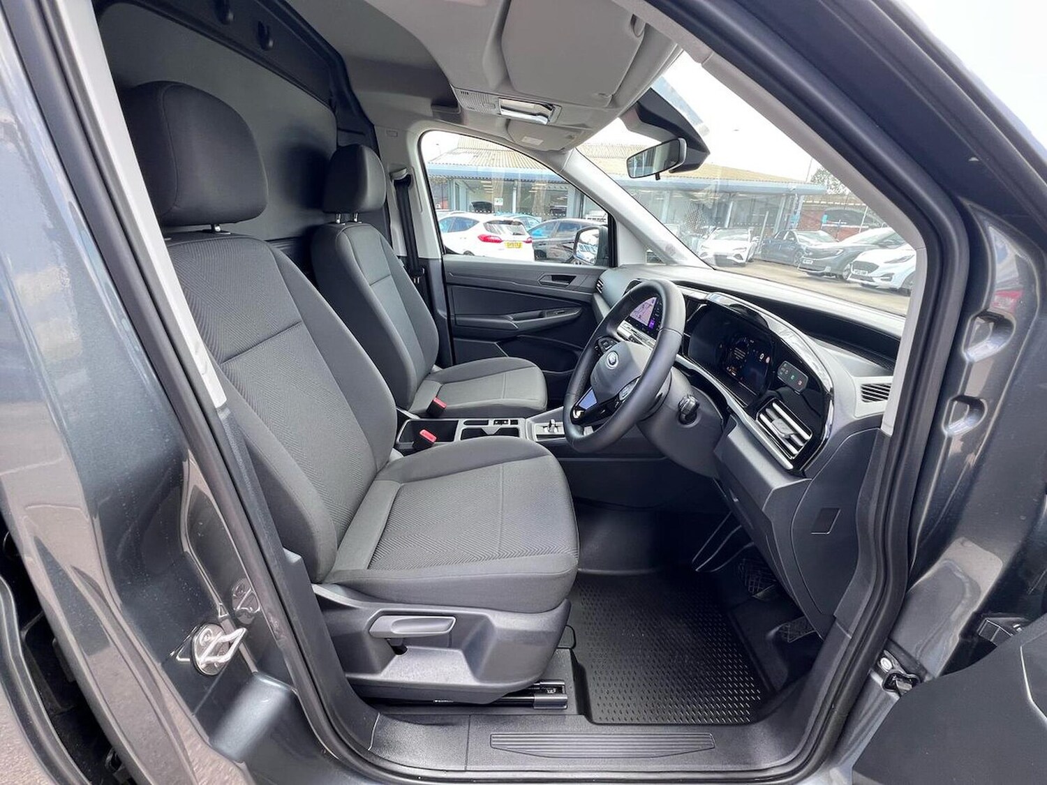 Used Ford Transit Connect 2025 for sale - 75435696: Photo 16