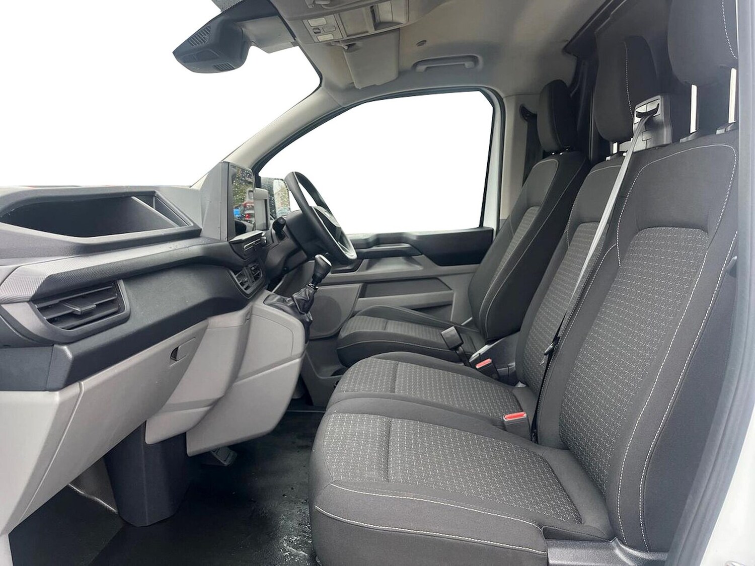 Used Ford Transit Custom 2024 for sale - 76555477: Photo 8