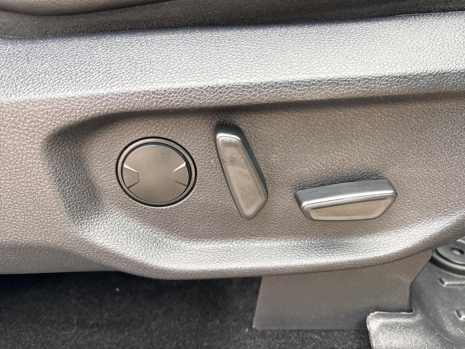 Used Volkswagen Amarok 2023 for sale - 78194496: Photo 28