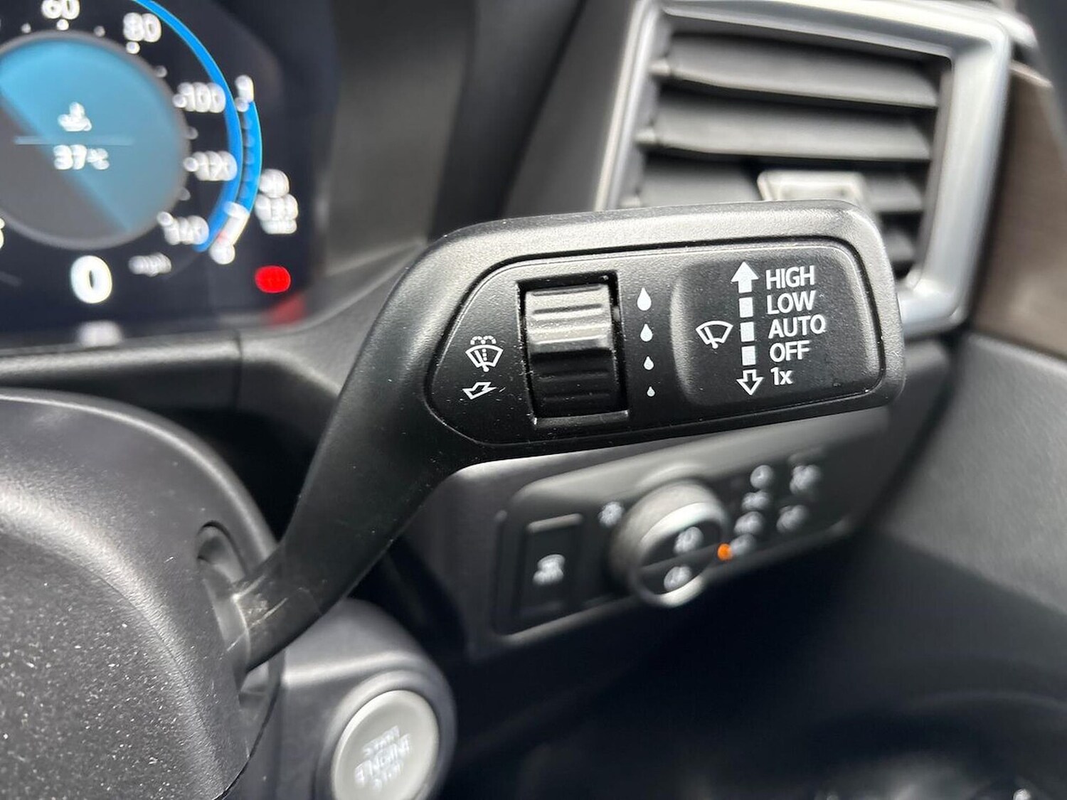 Used Volkswagen Amarok 2023 for sale - 78194496: Photo 33