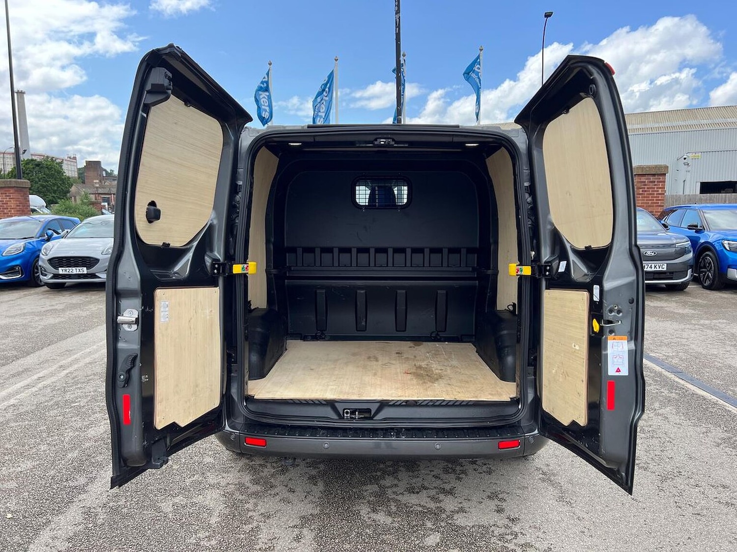 Used Ford Transit Custom 2023 for sale - 76885021: Photo 6