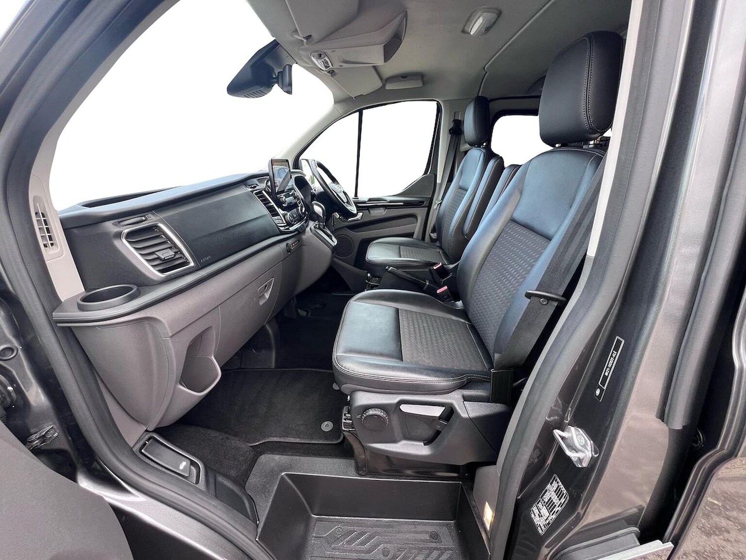Used Ford Transit Custom 2023 for sale - 76885021: Photo 8