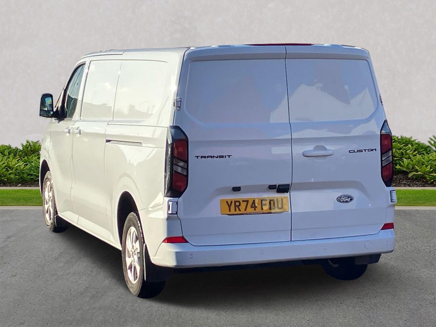 Used Ford Transit Custom 2024 for sale - 77489537: Photo 2