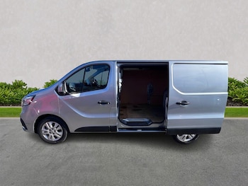 Used Renault Trafic 2023 for sale - 76181420: Photo 3
