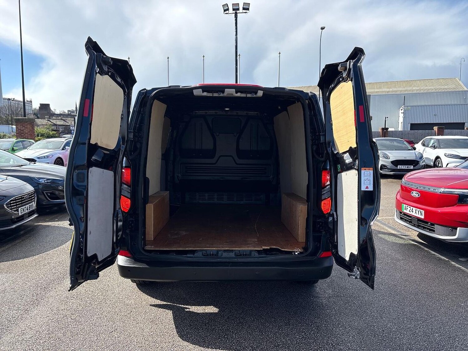 Used Ford Transit Custom 2024 for sale - 78194465: Photo 8