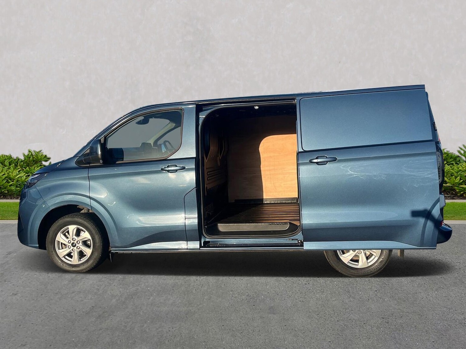 Used Ford Transit Custom 2024 for sale - 76946974: Photo 3