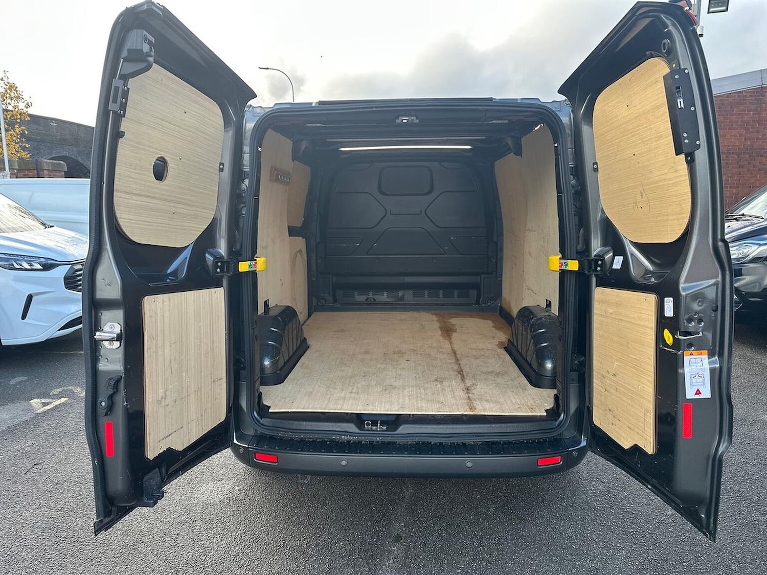 Used Ford Transit Custom 2023 for sale - 76860031: Photo 6