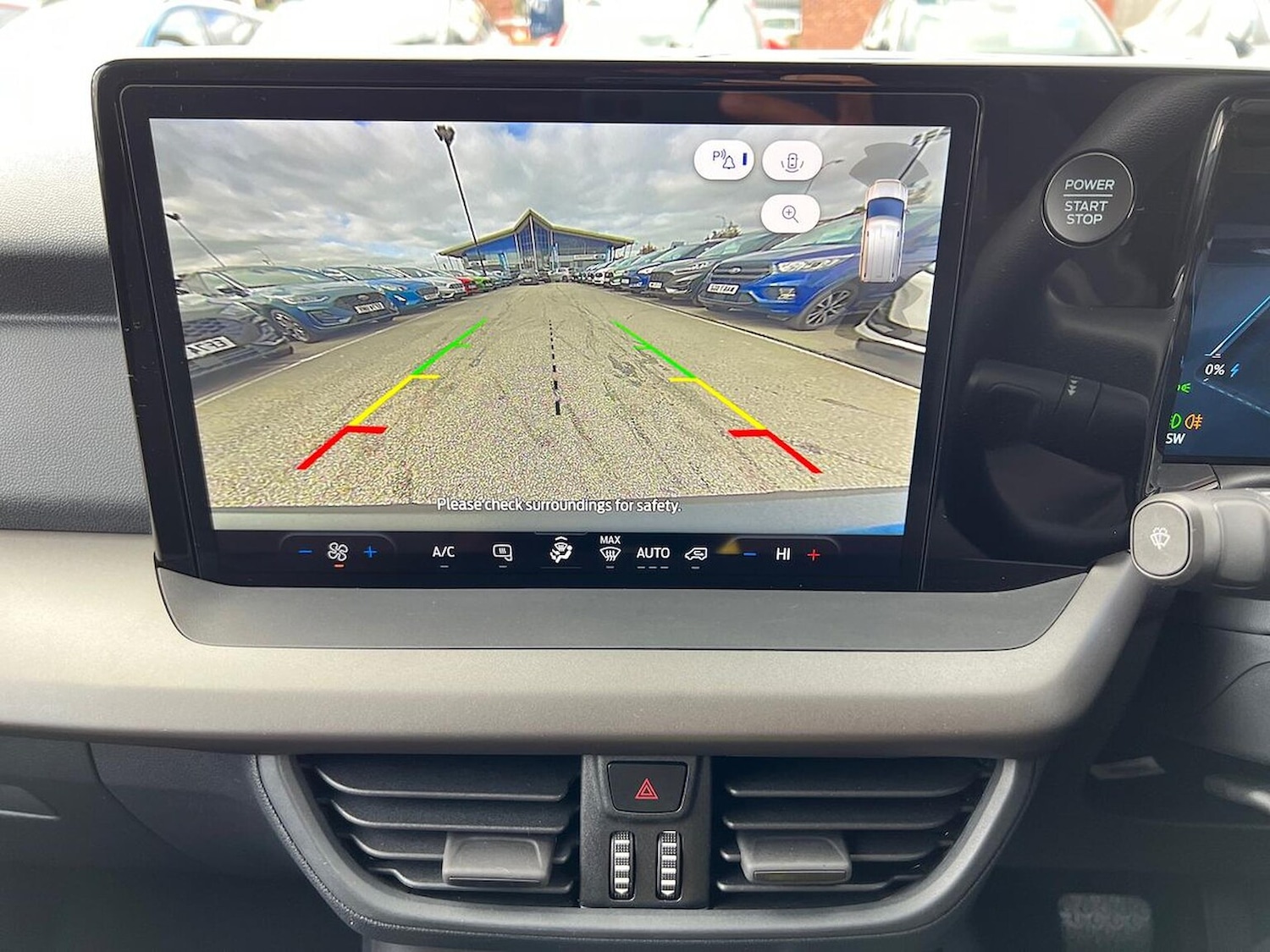 Used Ford Transit Courier 2025 for sale - 77489589: Photo 24