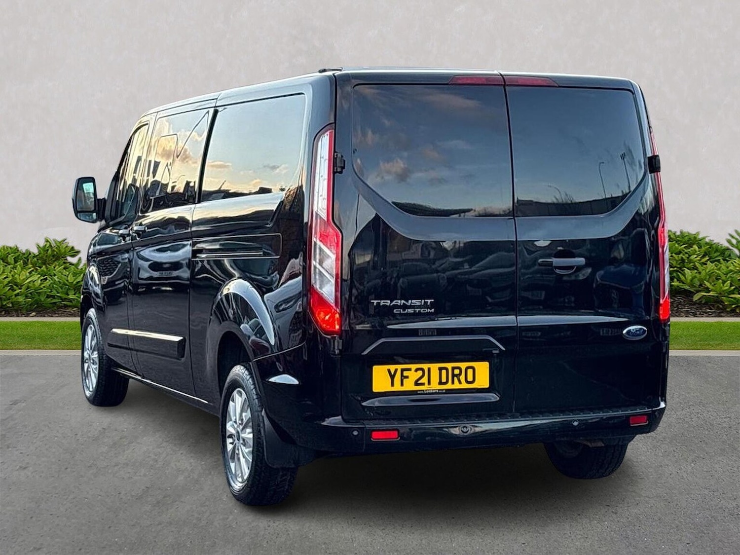 Used Ford Transit Custom 2021 for sale - 77980013: Photo 2
