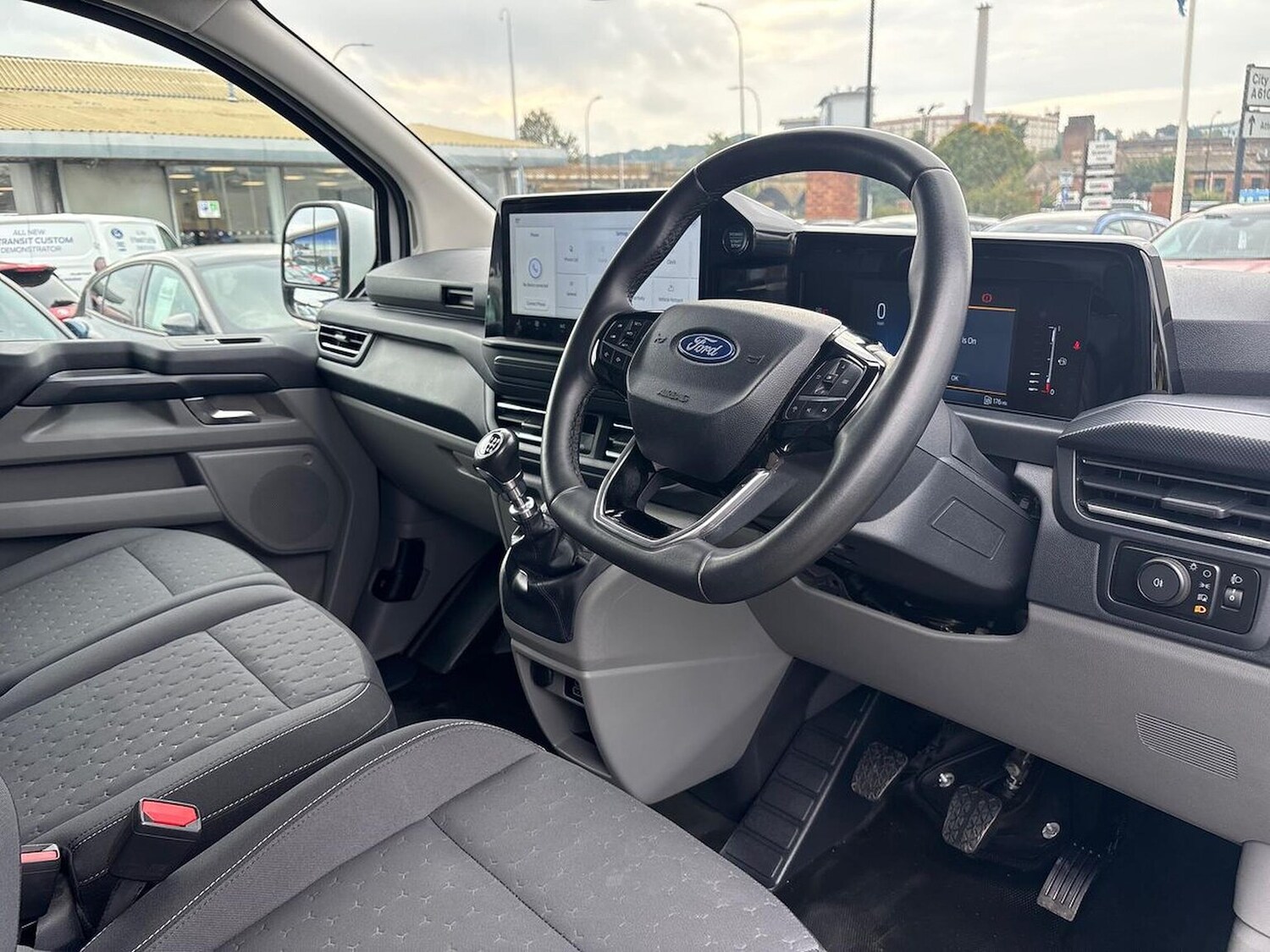 Used Ford Transit Custom 2024 for sale - 76149589: Photo 16