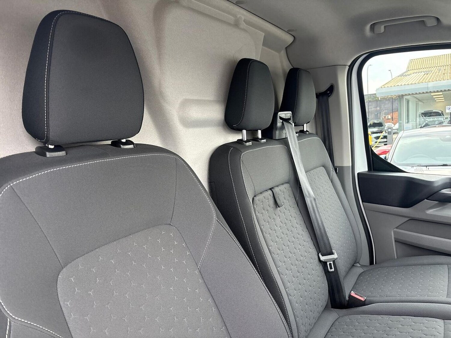 Used Ford Transit Custom 2024 for sale - 76149589: Photo 25