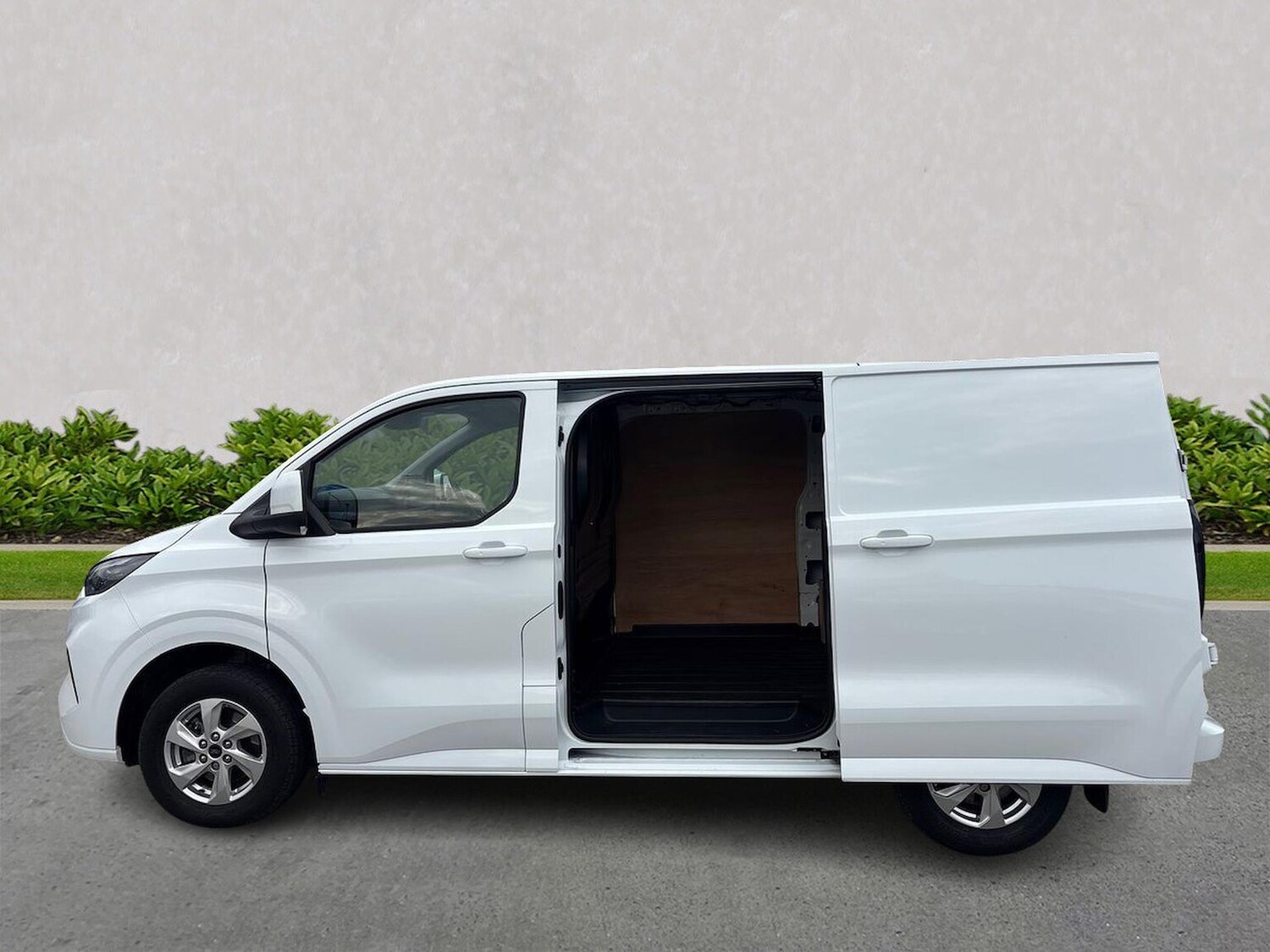 Used Ford Transit Custom 2024 for sale - 76149589: Photo 3