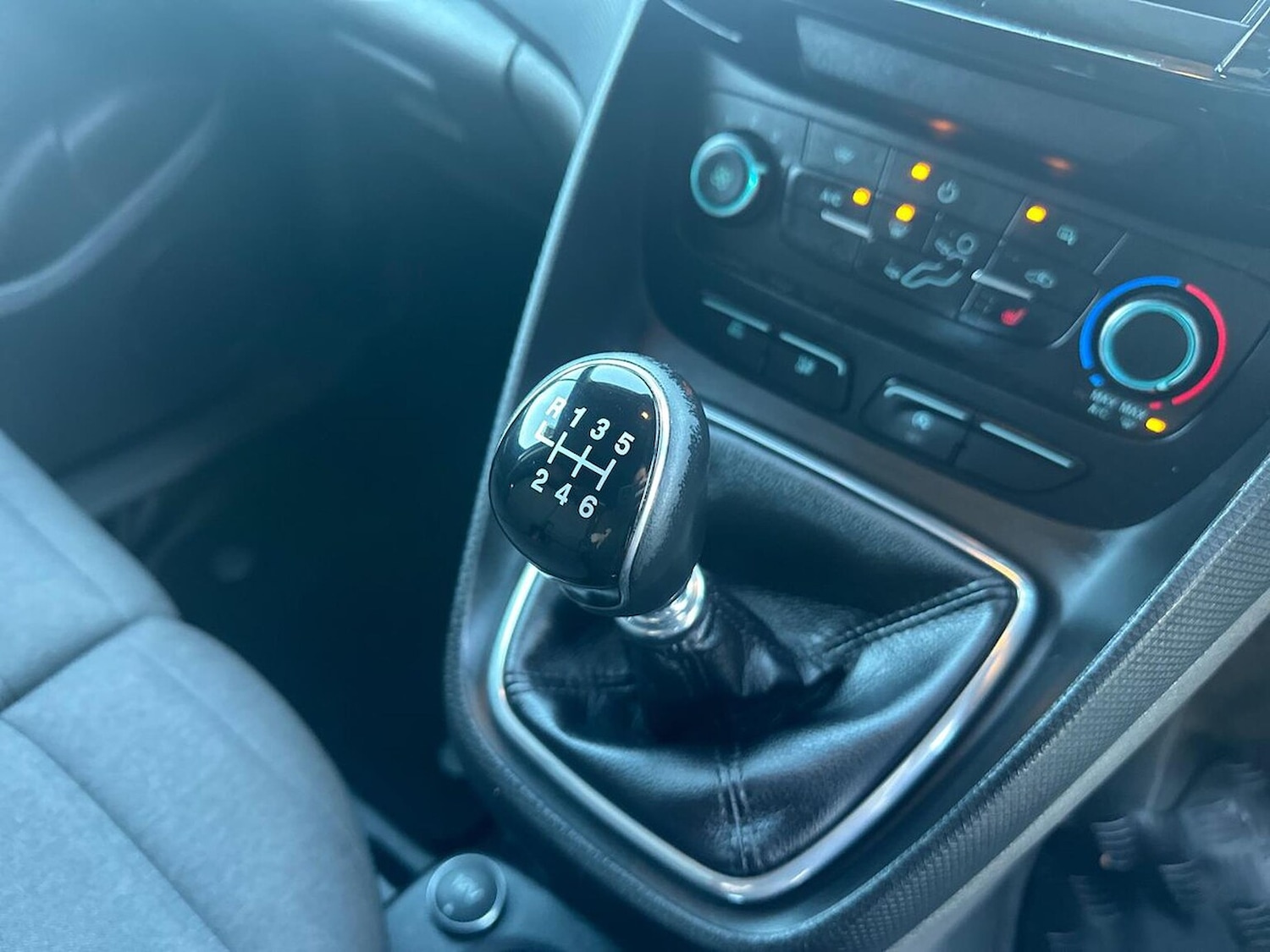 Used Ford Transit Connect 2019 for sale - 76794854: Photo 14