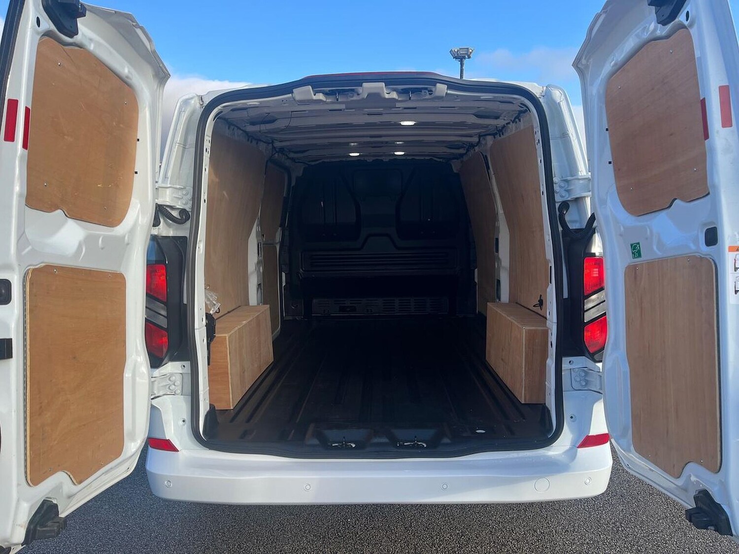 Used Ford Transit Custom 2024 for sale - 77069948: Photo 6