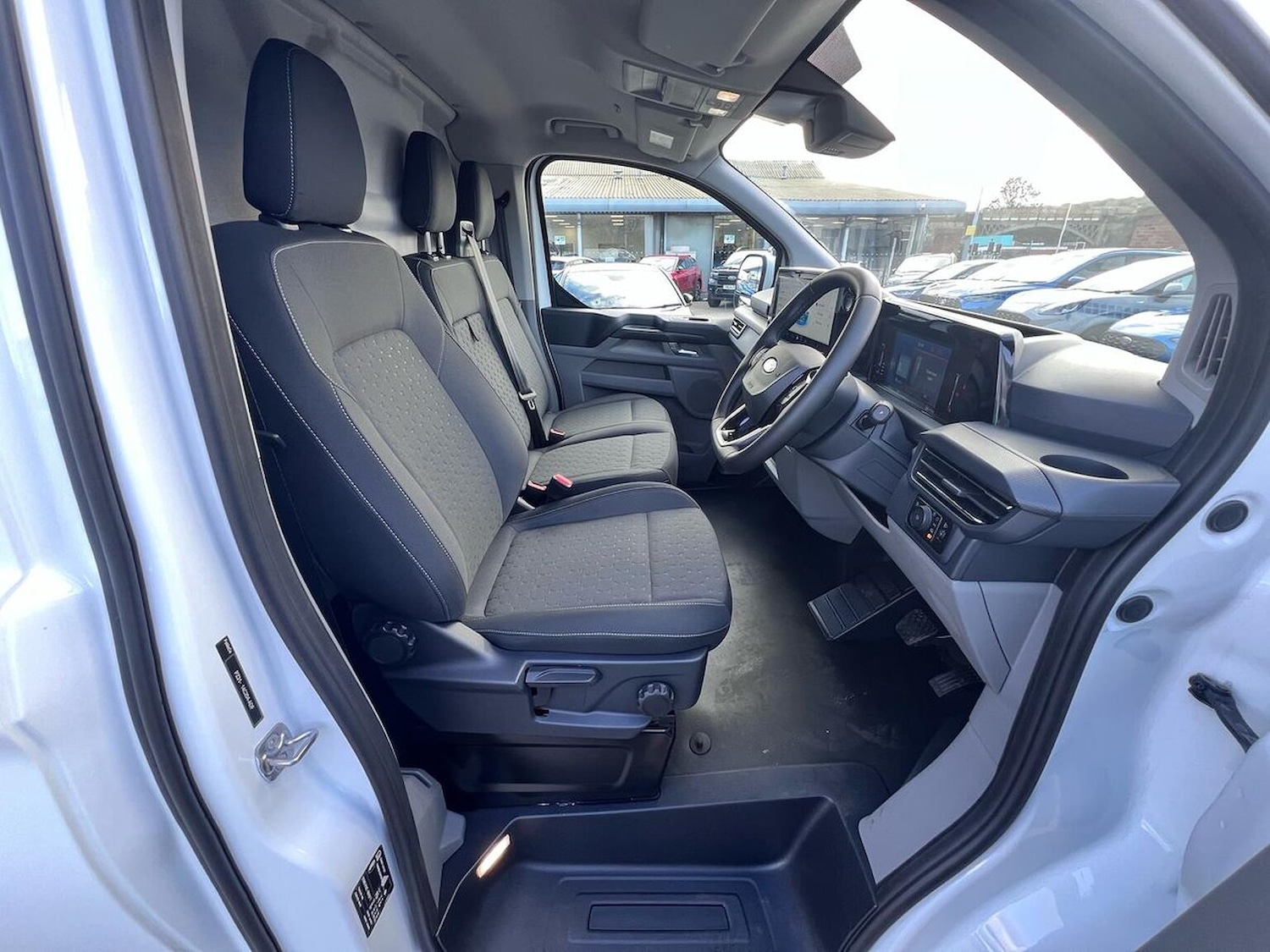 Used Ford Transit Custom 2025 for sale - 76532420: Photo 16