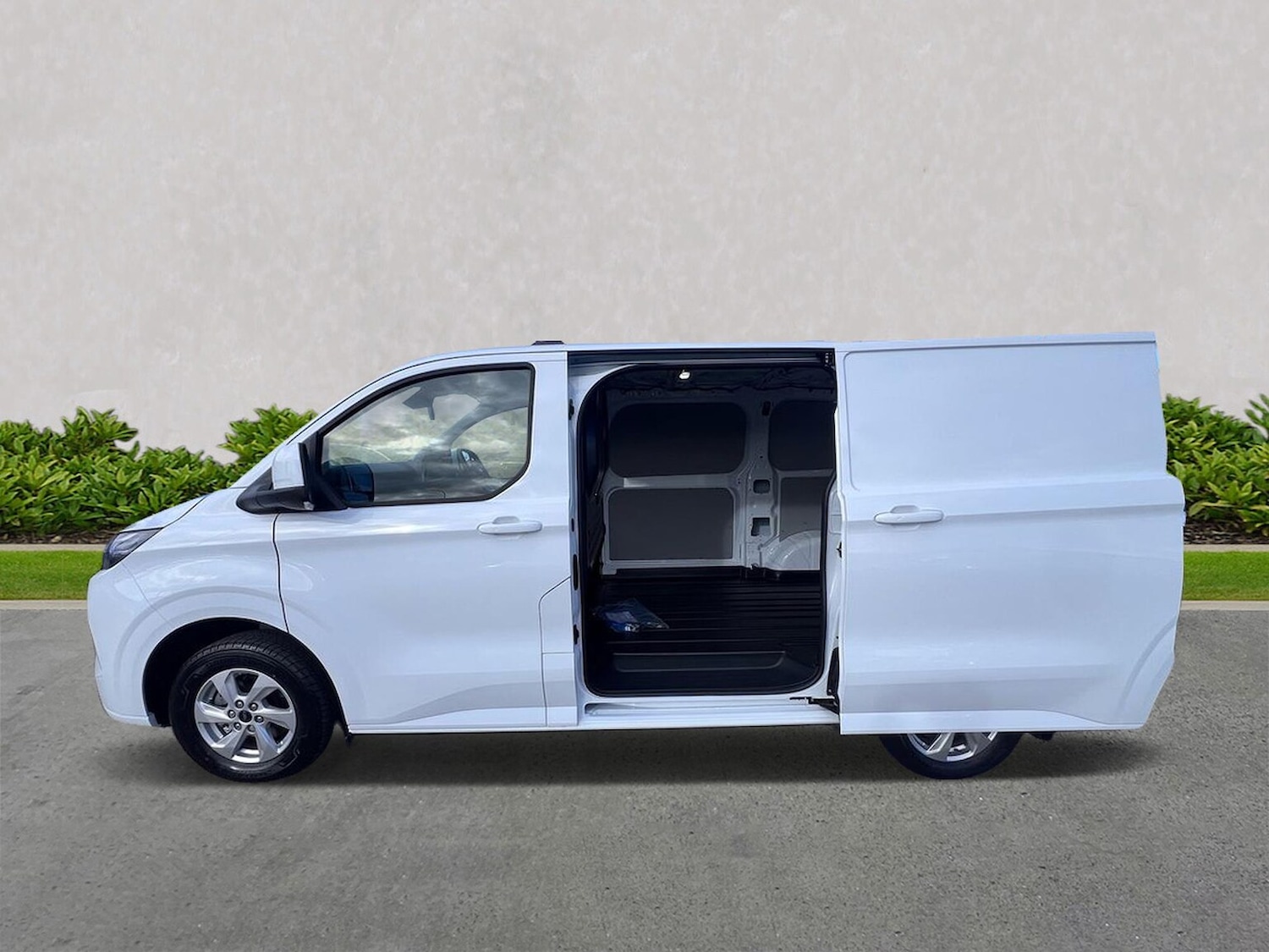 Used Ford Transit Custom 2025 for sale - 76532420: Photo 3