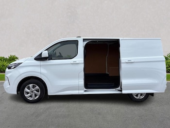 Used Ford Transit Custom 2024 for sale - 79367597: Photo