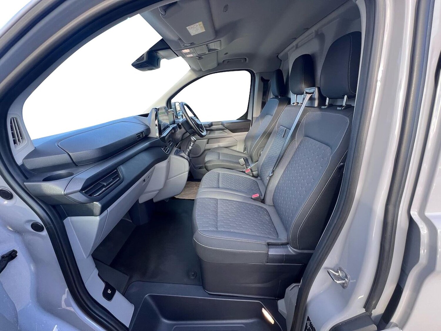 Used Ford Transit Custom 2024 for sale - 76391766: Photo 8