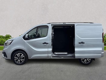 Used Renault Trafic 2023 for sale - 78794821: Photo