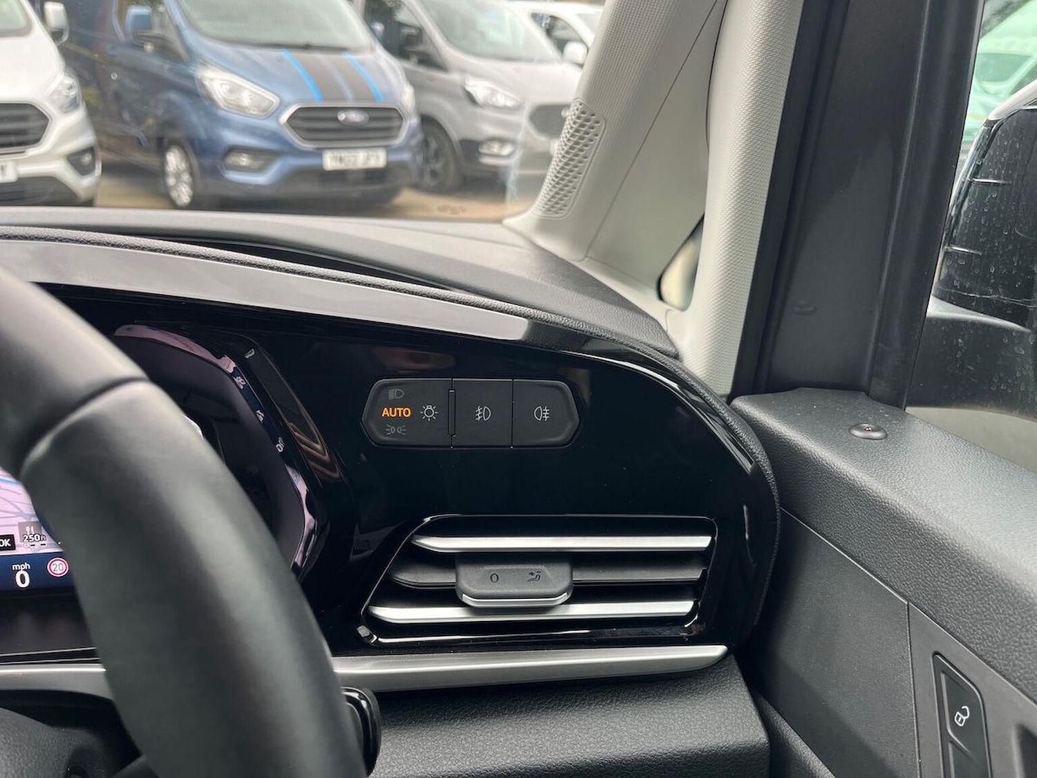 Used Ford Transit Connect 2025 for sale - 76821734: Photo 15