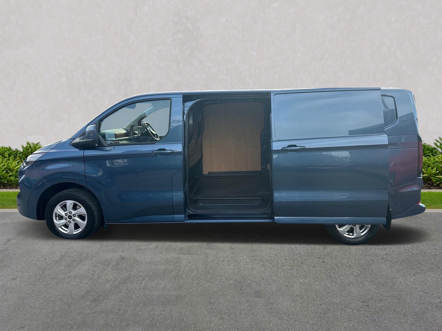 Used Ford Transit Custom 2024 for sale - 76946973: Photo 3
