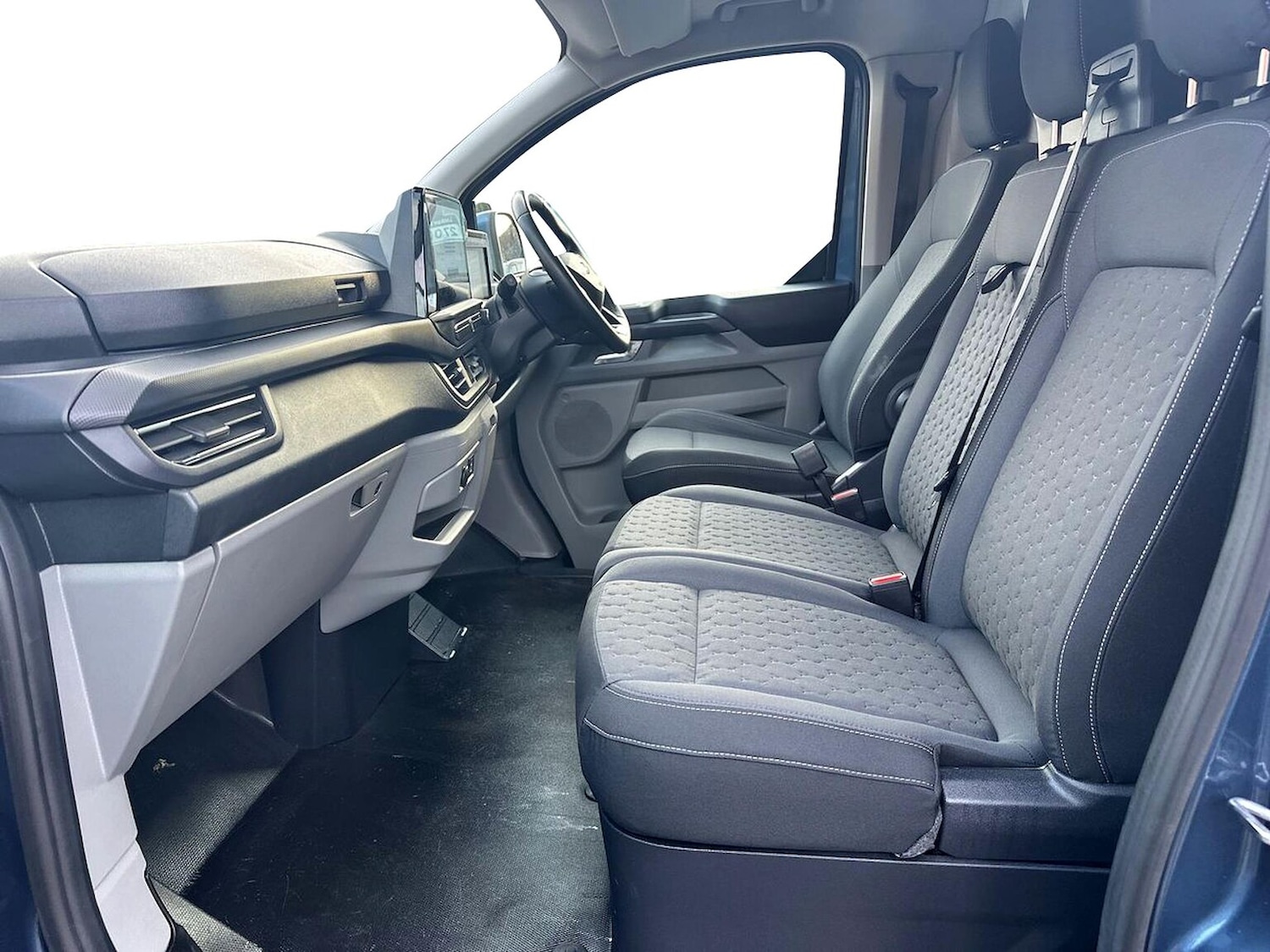 Used Ford Transit Custom 2024 for sale - 76946973: Photo 8
