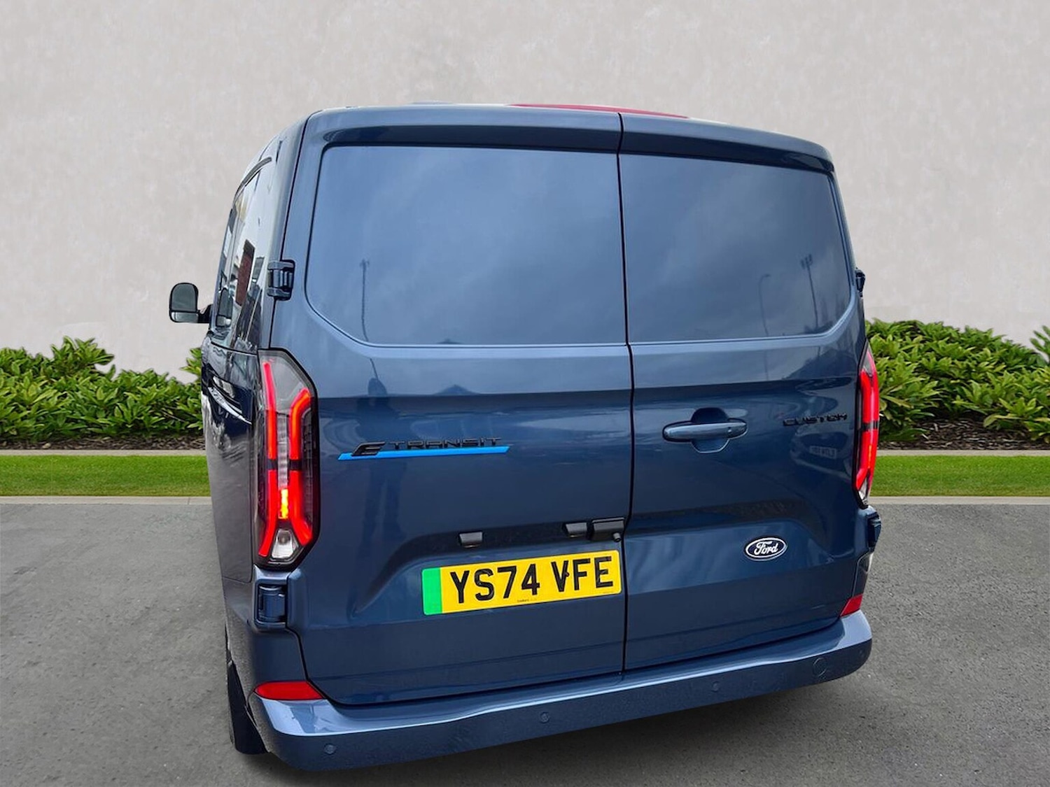 Used Ford Transit Custom 2024 for sale - 77676284: Photo 2