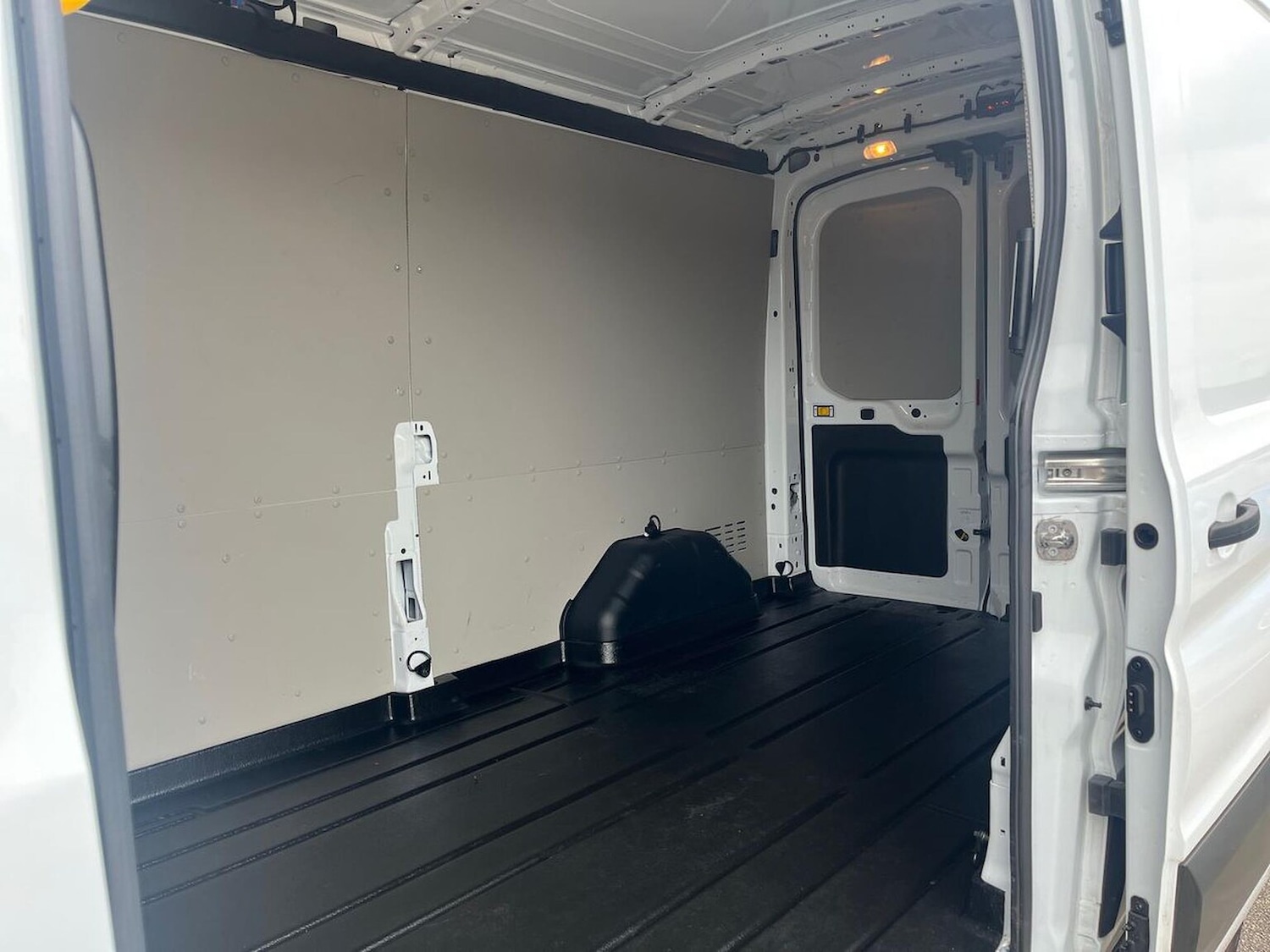 Used Ford Transit 2024 for sale - 76293124: Photo 17