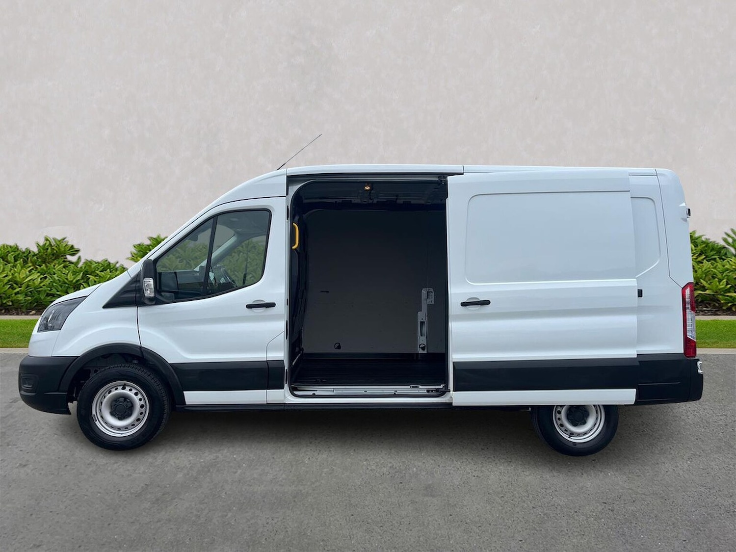 Used Ford Transit 2024 for sale - 76293124: Photo 3