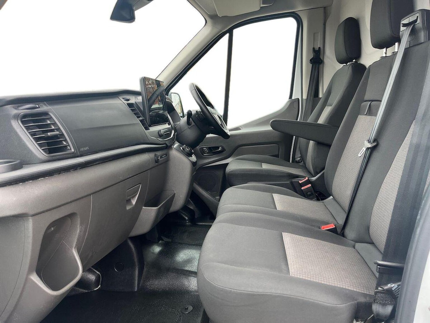 Used Ford Transit 2024 for sale - 76293124: Photo 8