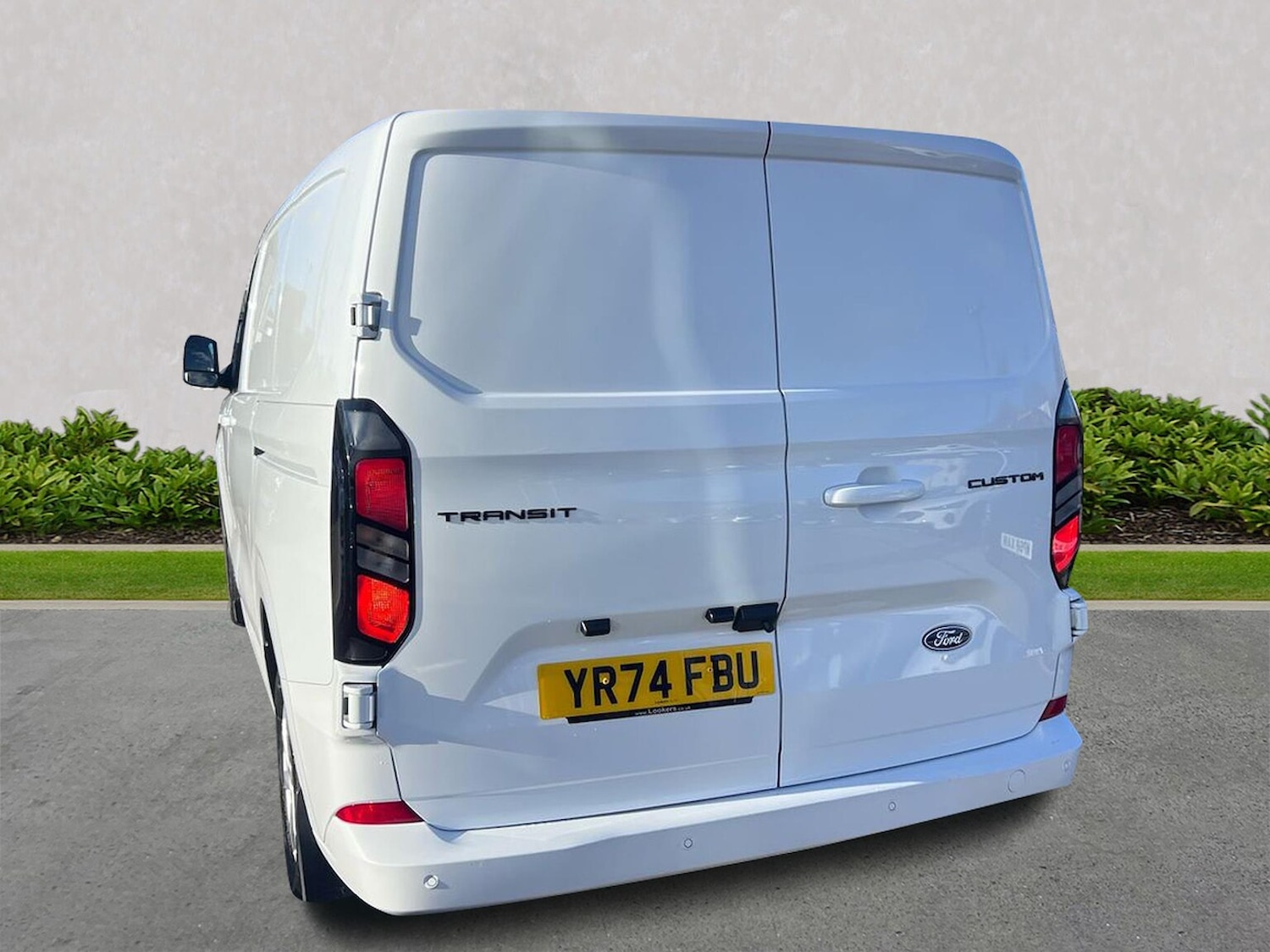 Used Ford Transit Custom 2024 for sale - 76391730: Photo 2