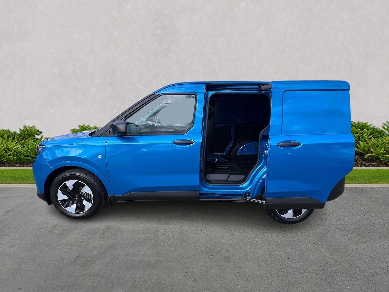 Used Ford Transit Courier 2025 for sale - 76382652: Photo 3