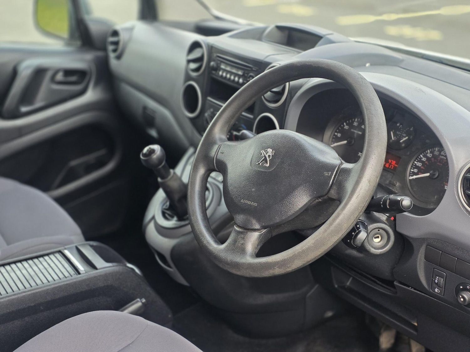 Used Peugeot Partner 2014 for sale - 77839934: Photo 30