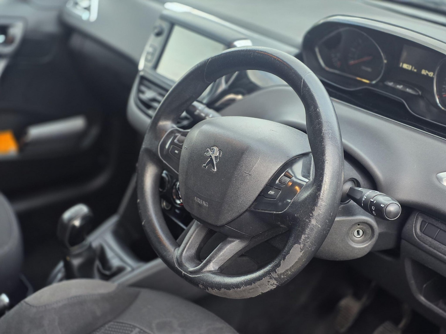 Used Peugeot 208 2013 for sale - 77330606: Photo 25