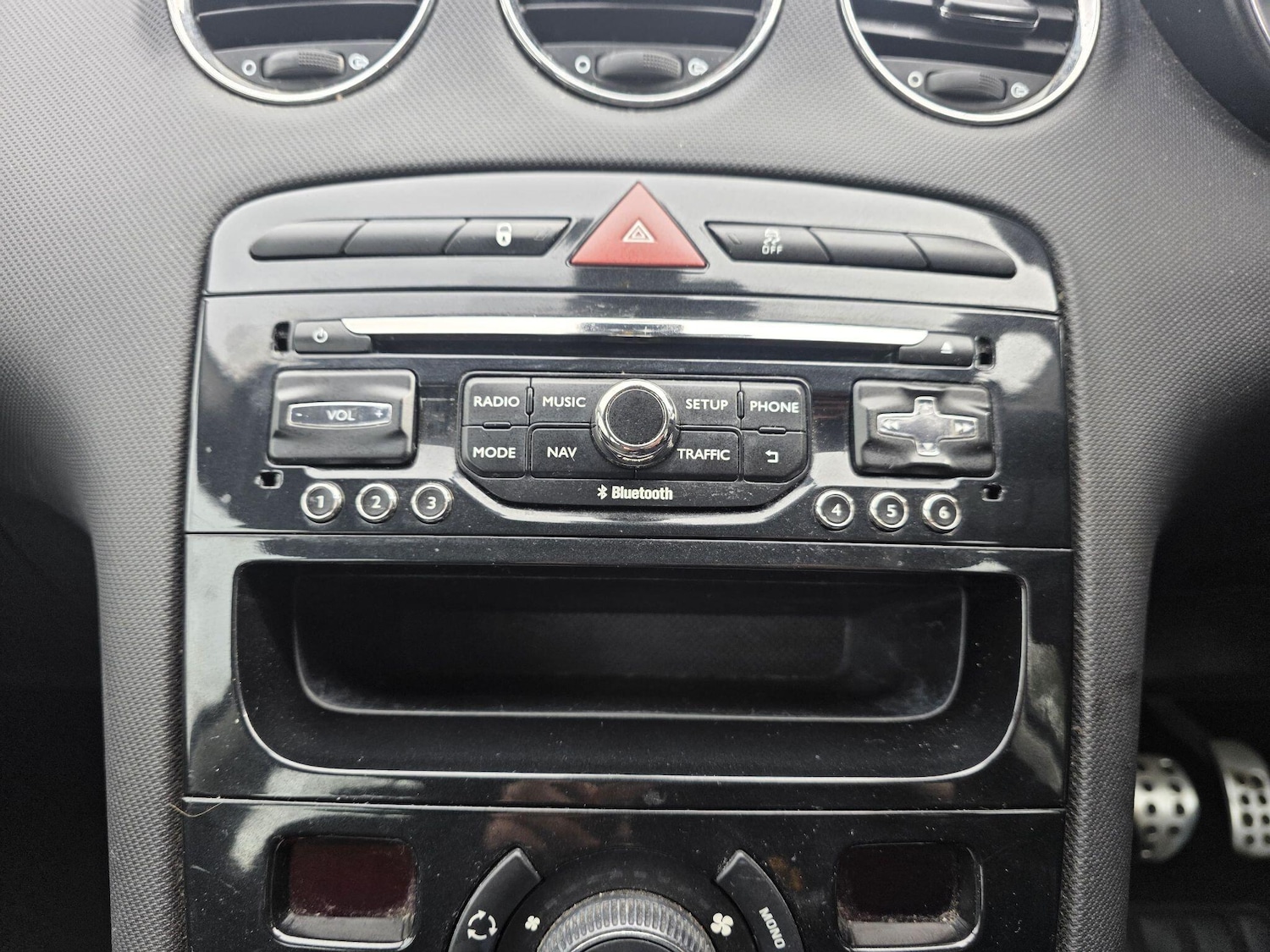 Used Peugeot 308 2013 for sale - 78058712: Photo 28