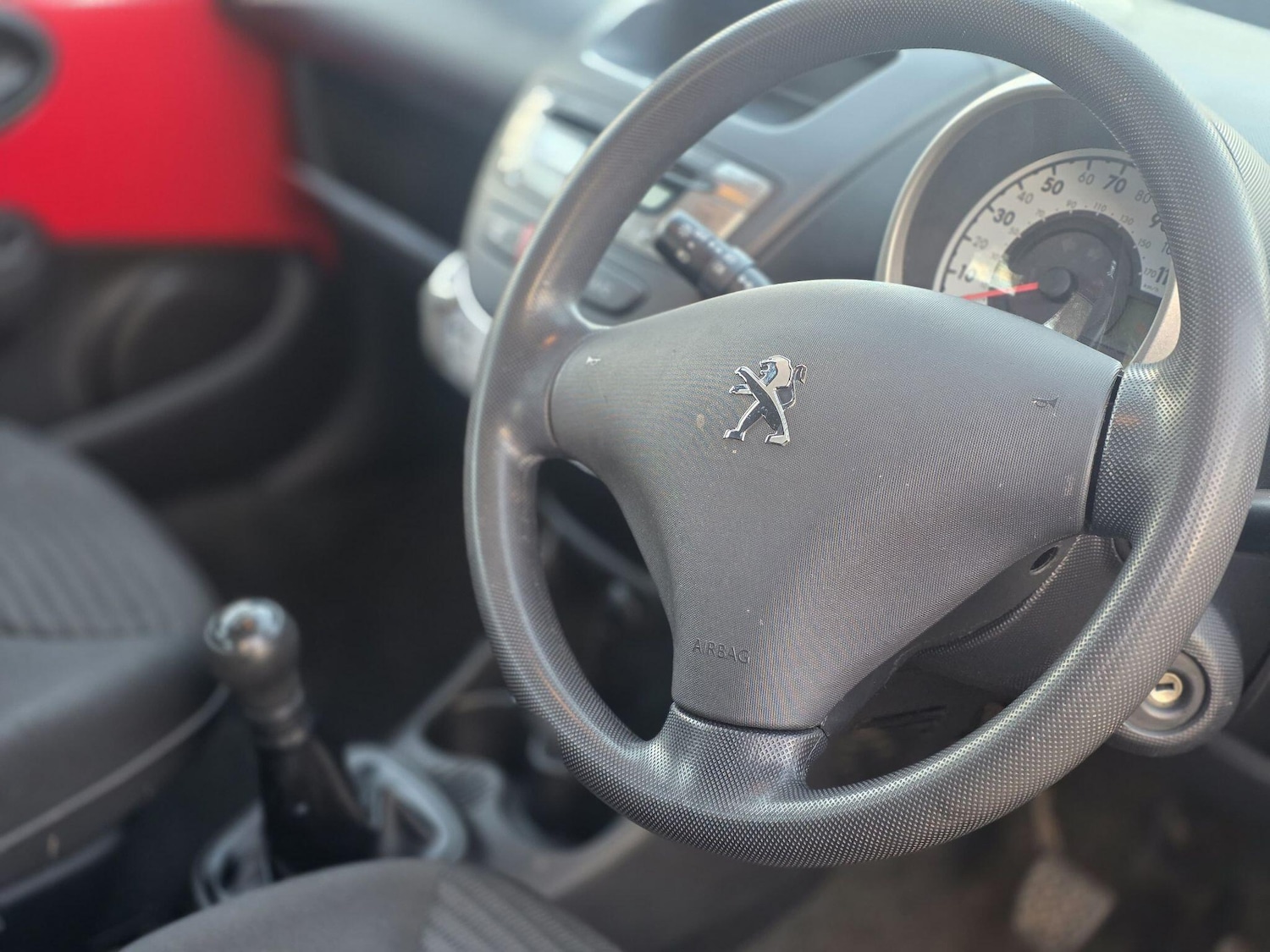 Used Peugeot 107 2012 for sale - 76918644: Photo 24