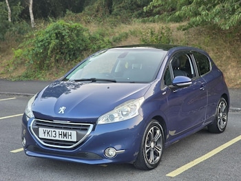 Used Peugeot 208 2013 for sale - 79247523: Photo