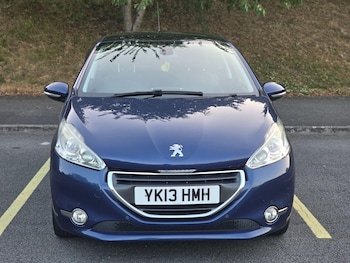 Used Peugeot 208 2013 for sale - 79247523: Photo