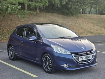 Used Peugeot 208 2013 for sale - 79247523: Photo