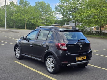 Used Dacia Sandero Stepway 2015 for sale - 78823064: Photo