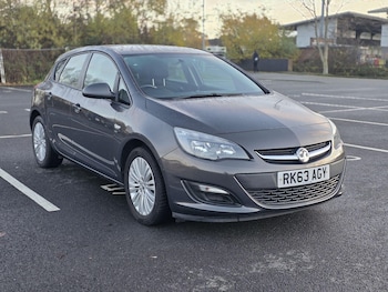Vauxhall - Astra