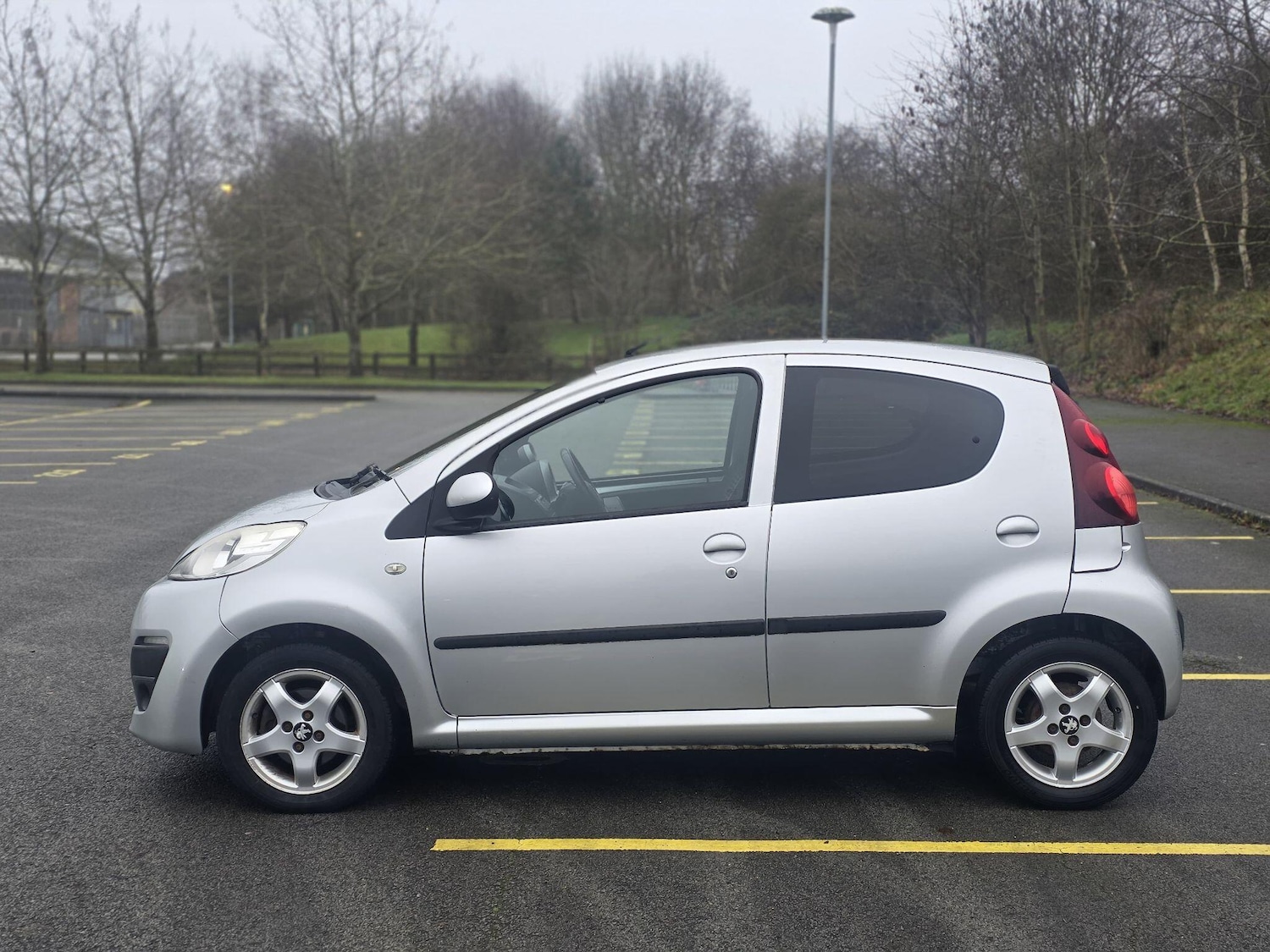 Used Peugeot 107 2014 for sale - 77039893: Photo 12