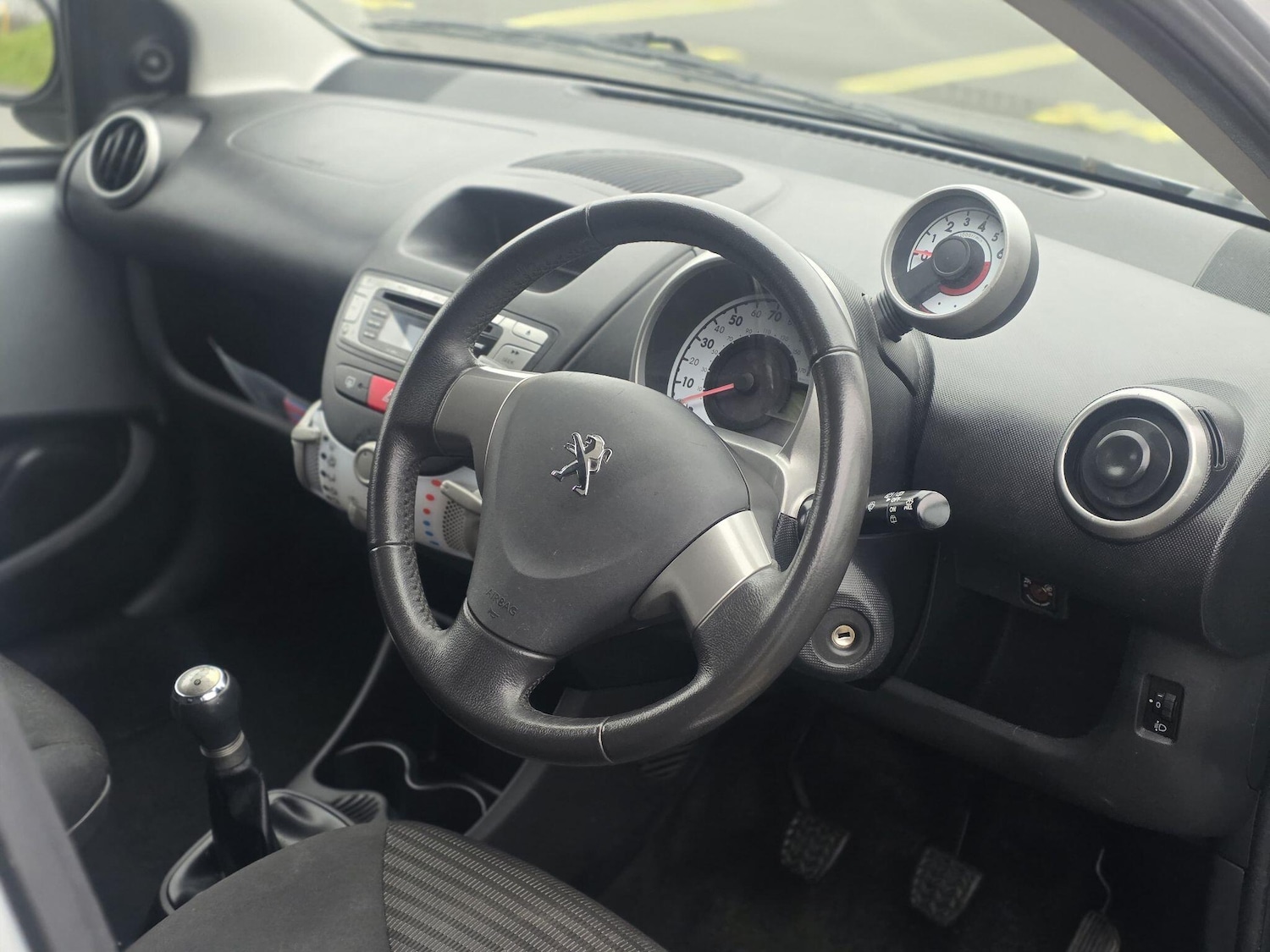 Used Peugeot 107 2014 for sale - 77039893: Photo 20