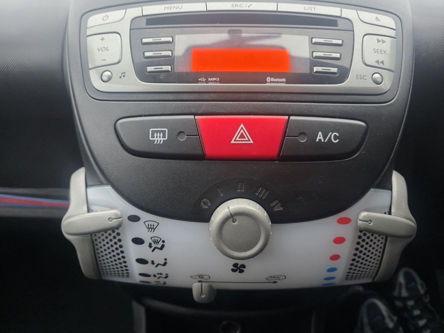 Used Peugeot 107 2014 for sale - 77039893: Photo 27