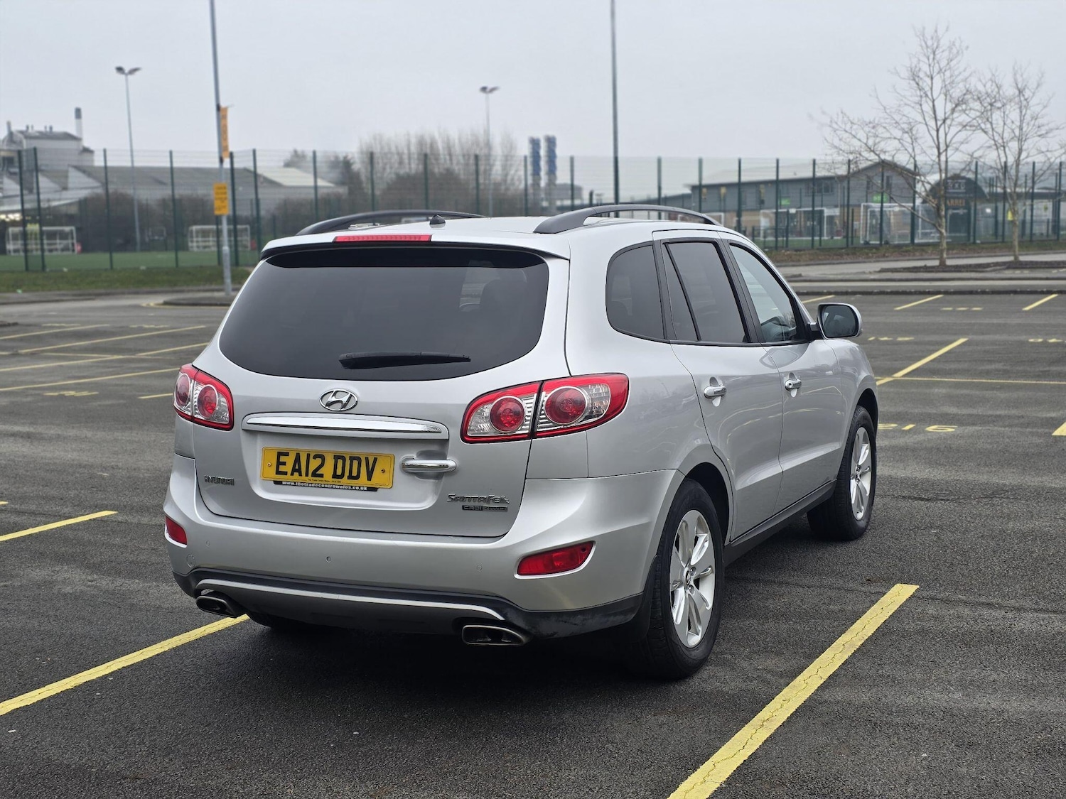 Used Hyundai Santa Fe 2012 for sale - 77468087: Photo 19