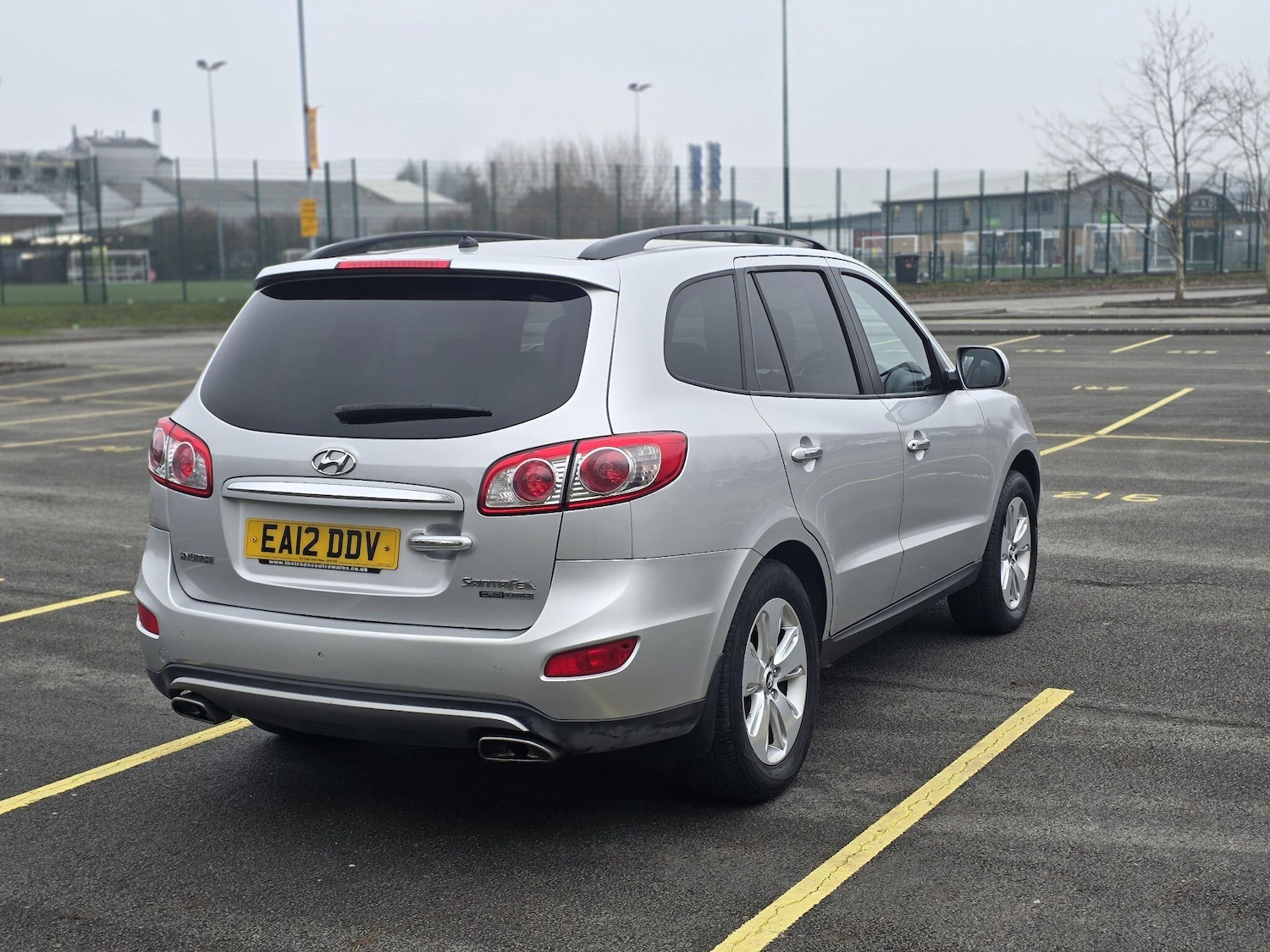 Used Hyundai Santa Fe 2012 for sale - 77468087: Photo 20