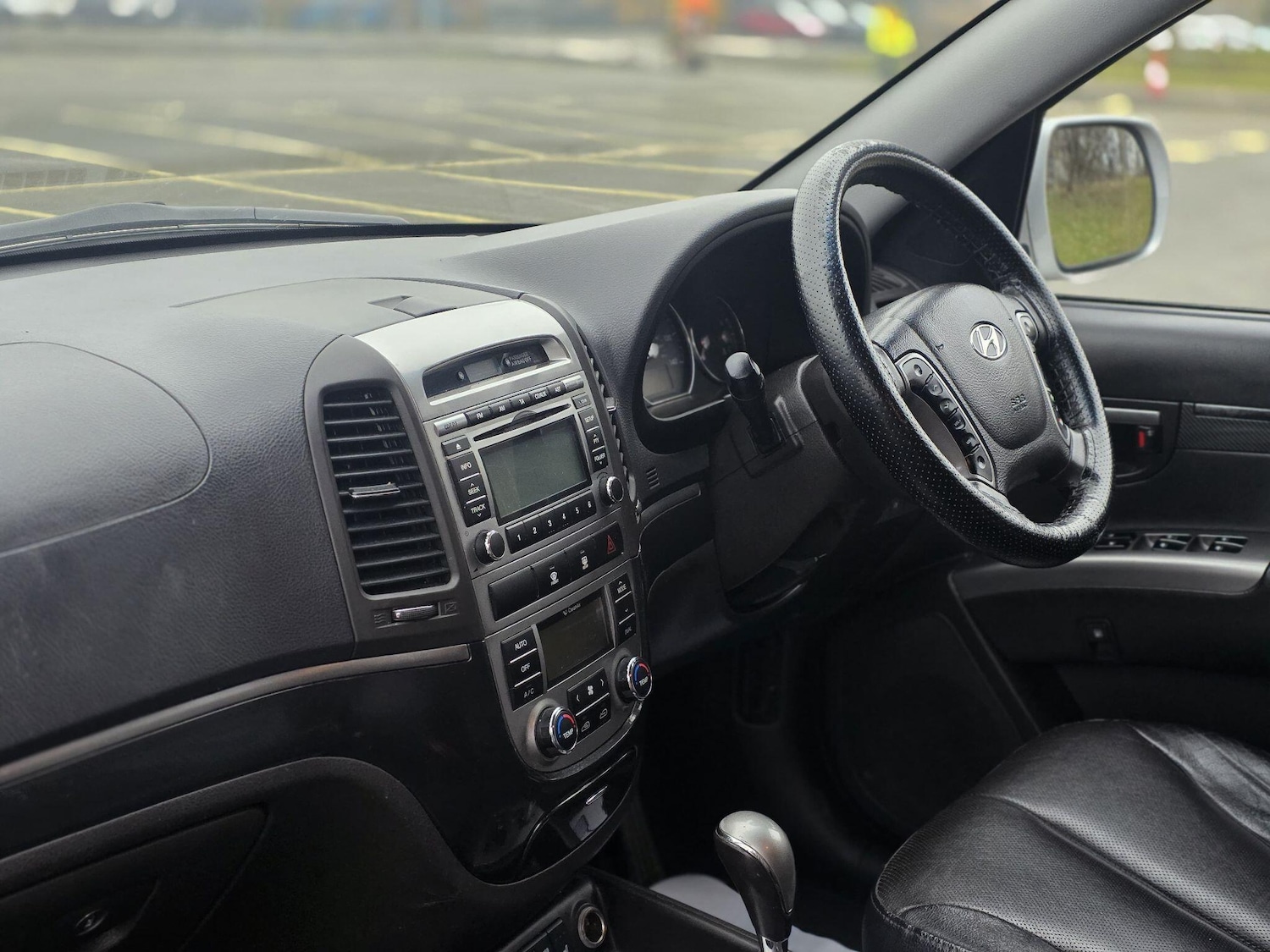 Used Hyundai Santa Fe 2012 for sale - 77468087: Photo 22