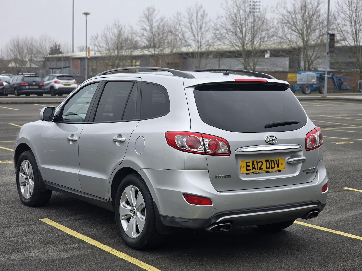 Used Hyundai Santa Fe 2012 for sale - 77468087: Photo 4