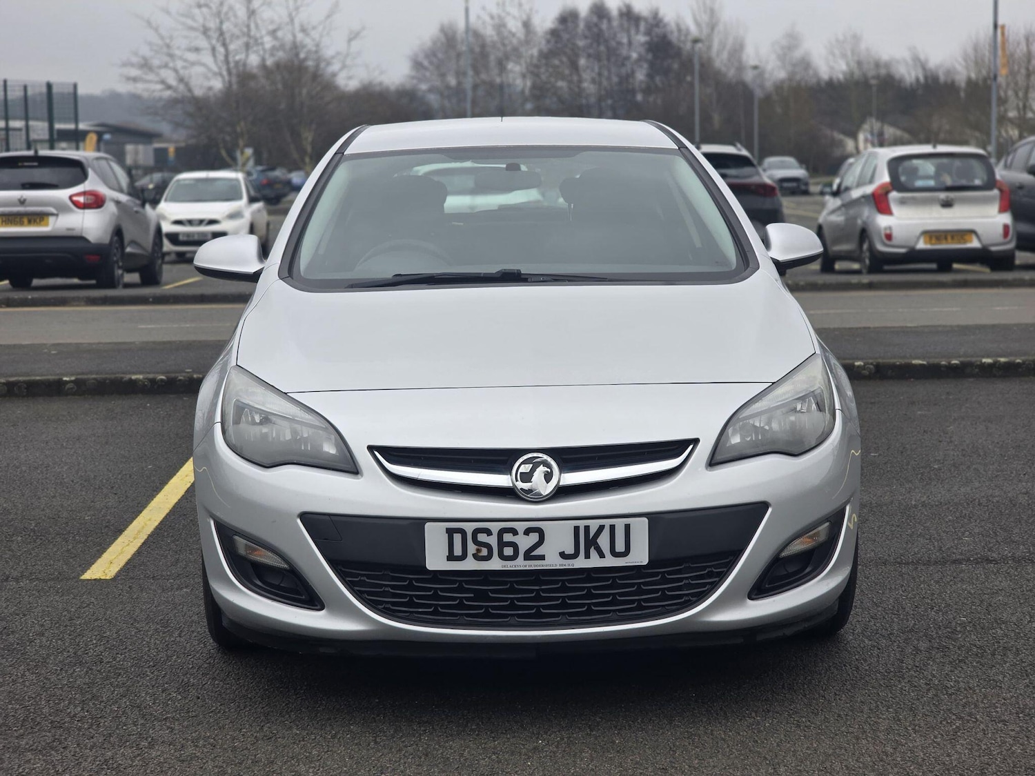 Used Vauxhall Astra 2012 for sale - 77396579: Photo 2